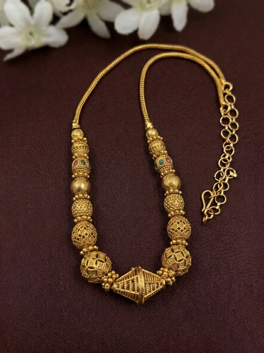 Matte Finish Ball Necklace Set V138