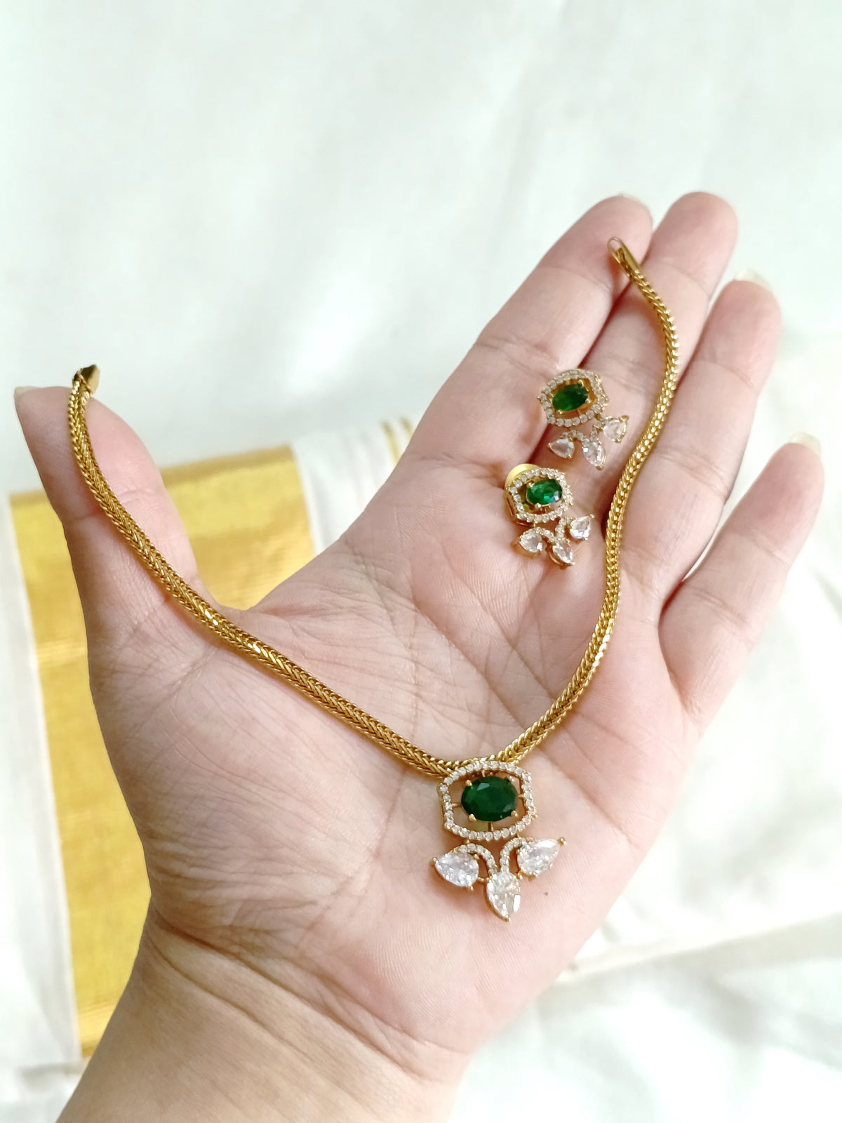 AD Necklace Set V243