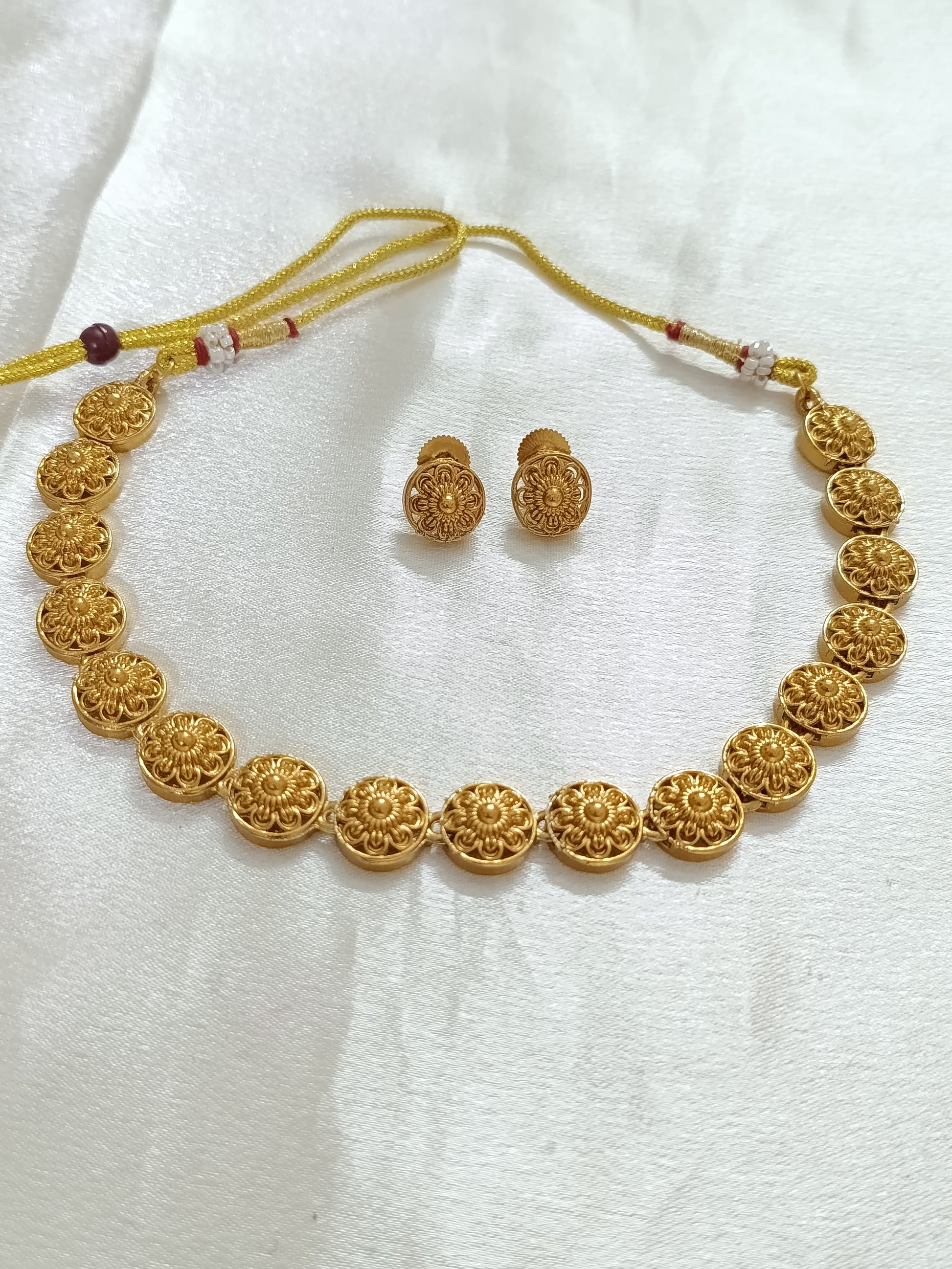 Low Budget Non Idol Necklace Set