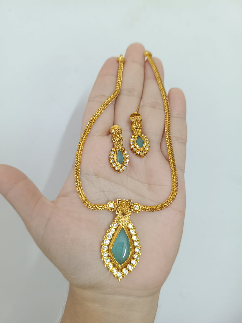 AD Nagapadam Pendant Necklace Set V2