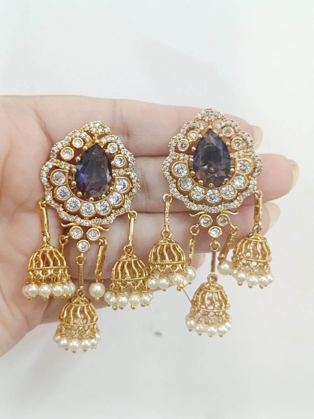 AD Stud Earring 218