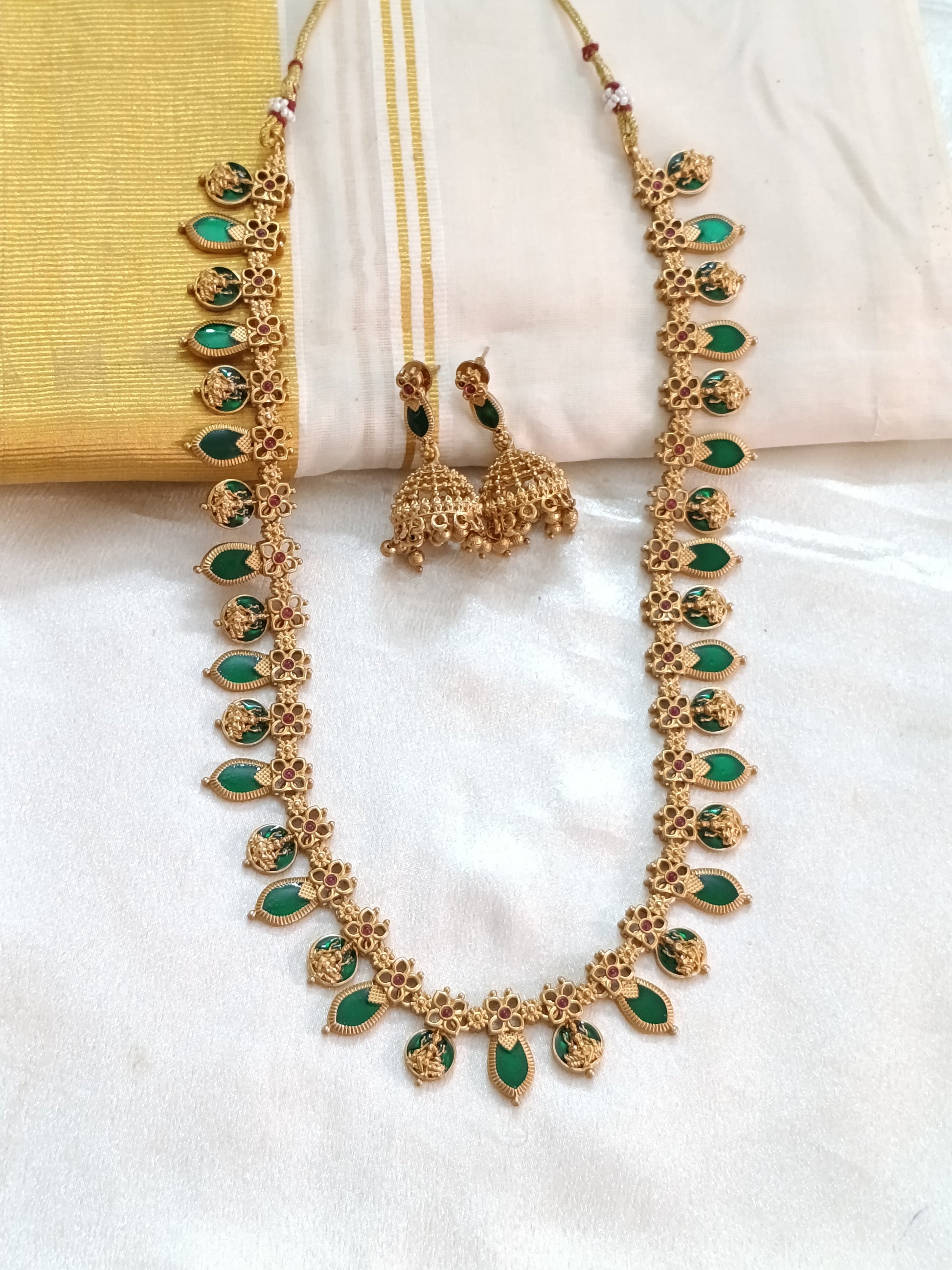 Matte Finish Lakshmi Nagapadam Long Necklace Set