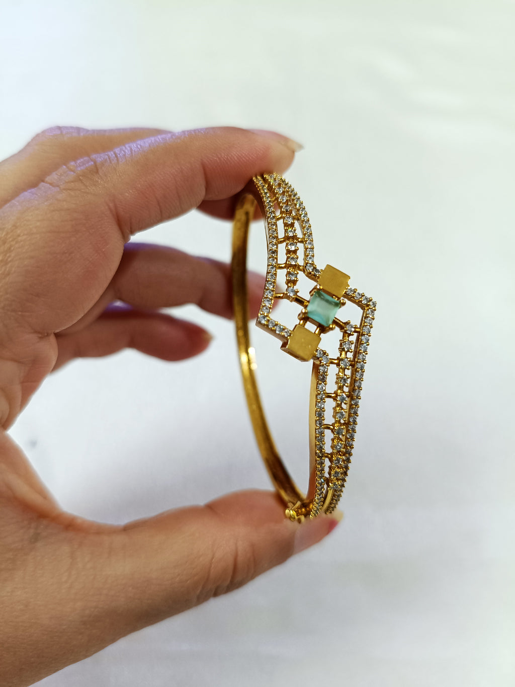 AD Open Bangle V5