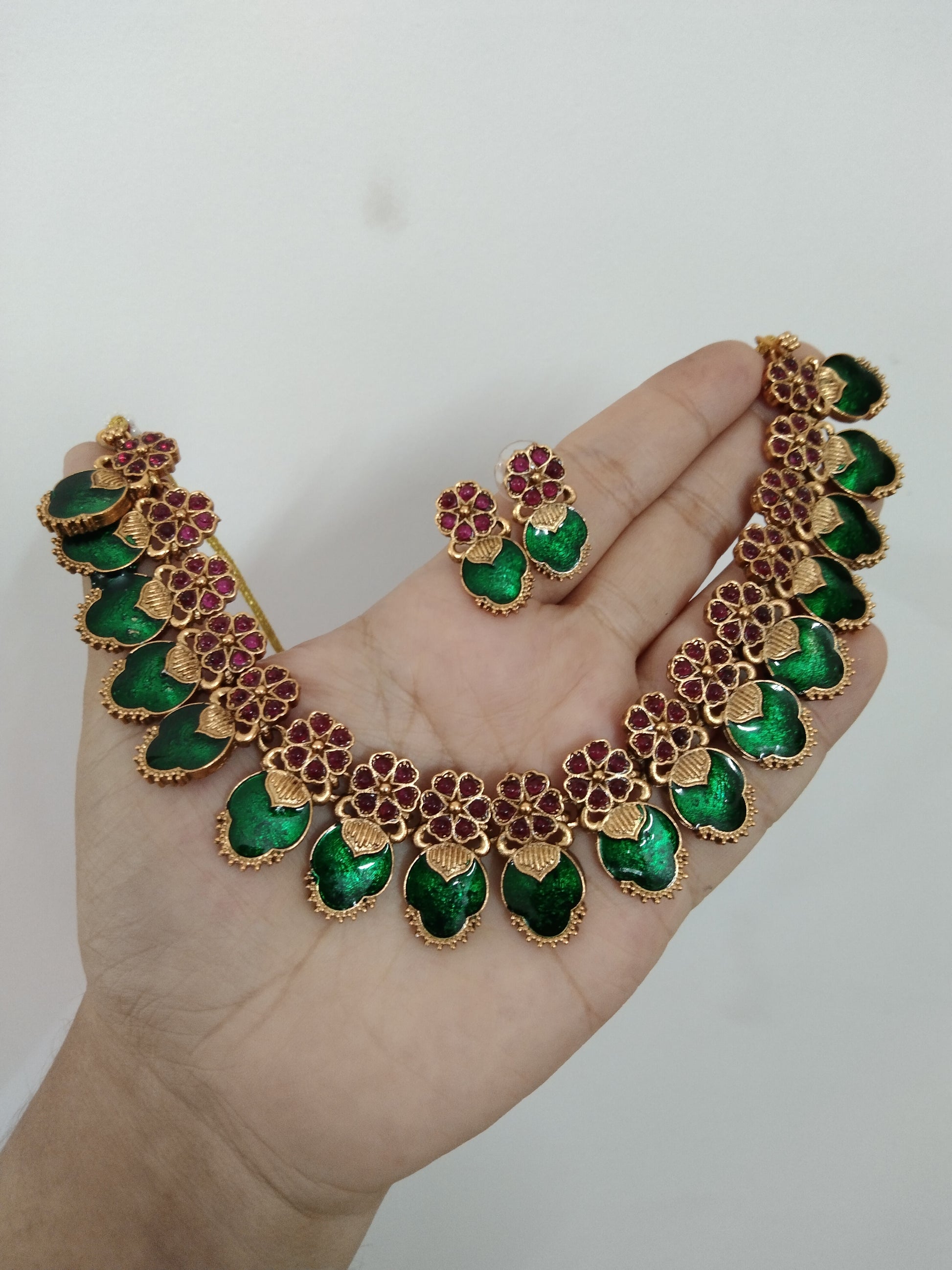 Nagapadam Necklace V9