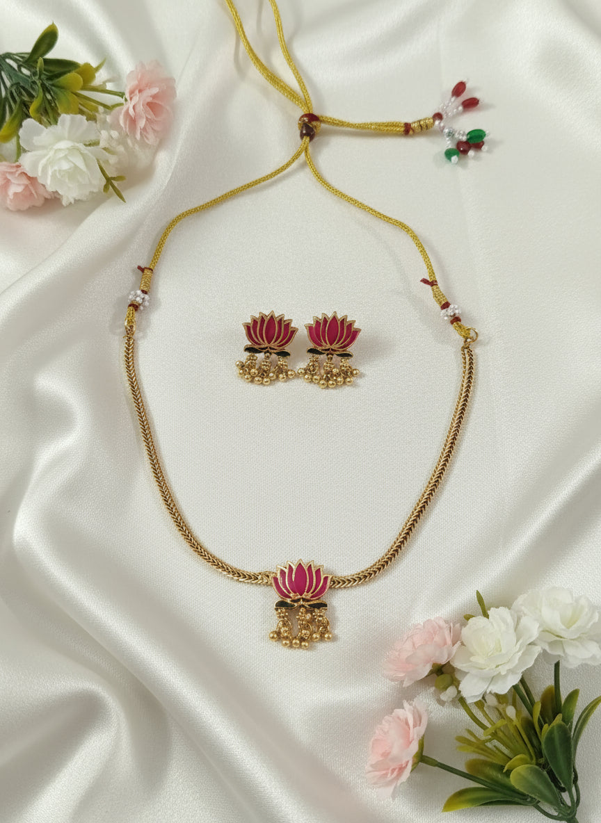 Single Pendant Lotus Choker