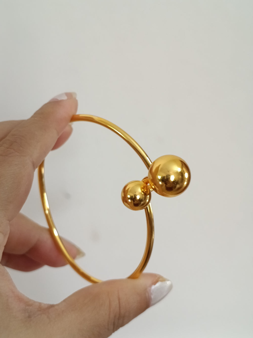 Micro Polish Clip Bangle V1