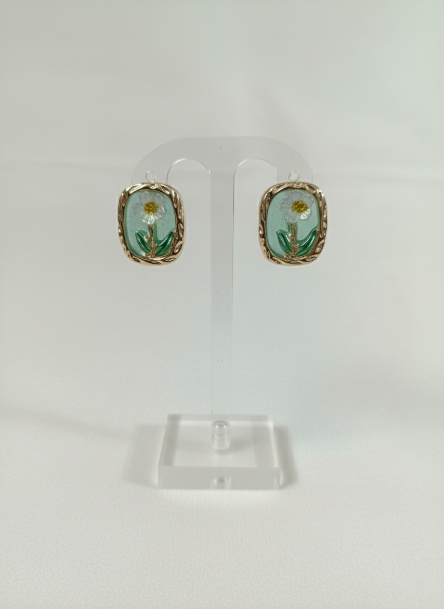 Daisy Dew Drop Earring