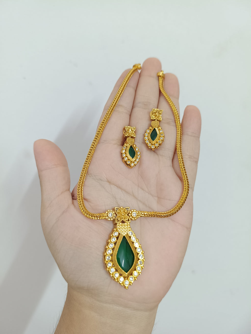 AD Nagapadam Pendant Necklace Set V2