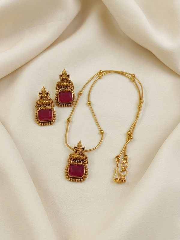 Lakshmi Pendant Mid Long Necklace V148