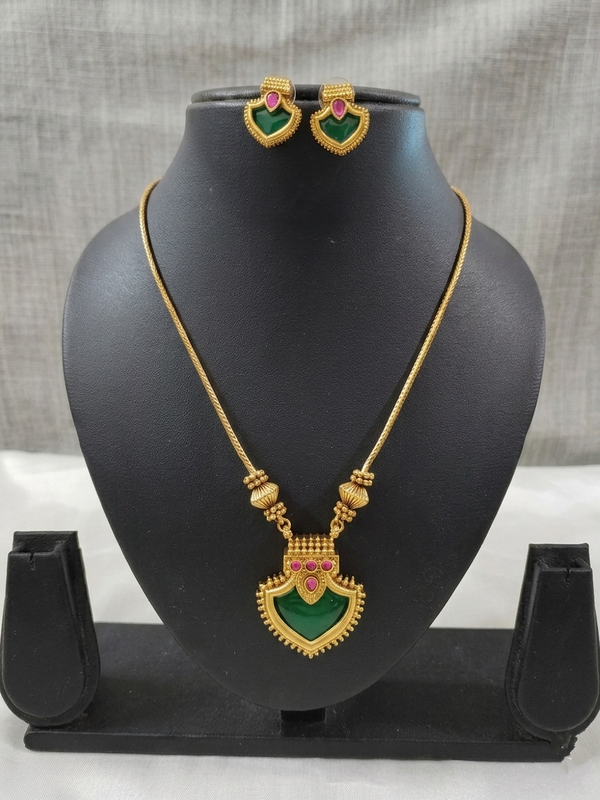 Matte Finish Palakka Pendant Mid Long Necklace Set V3