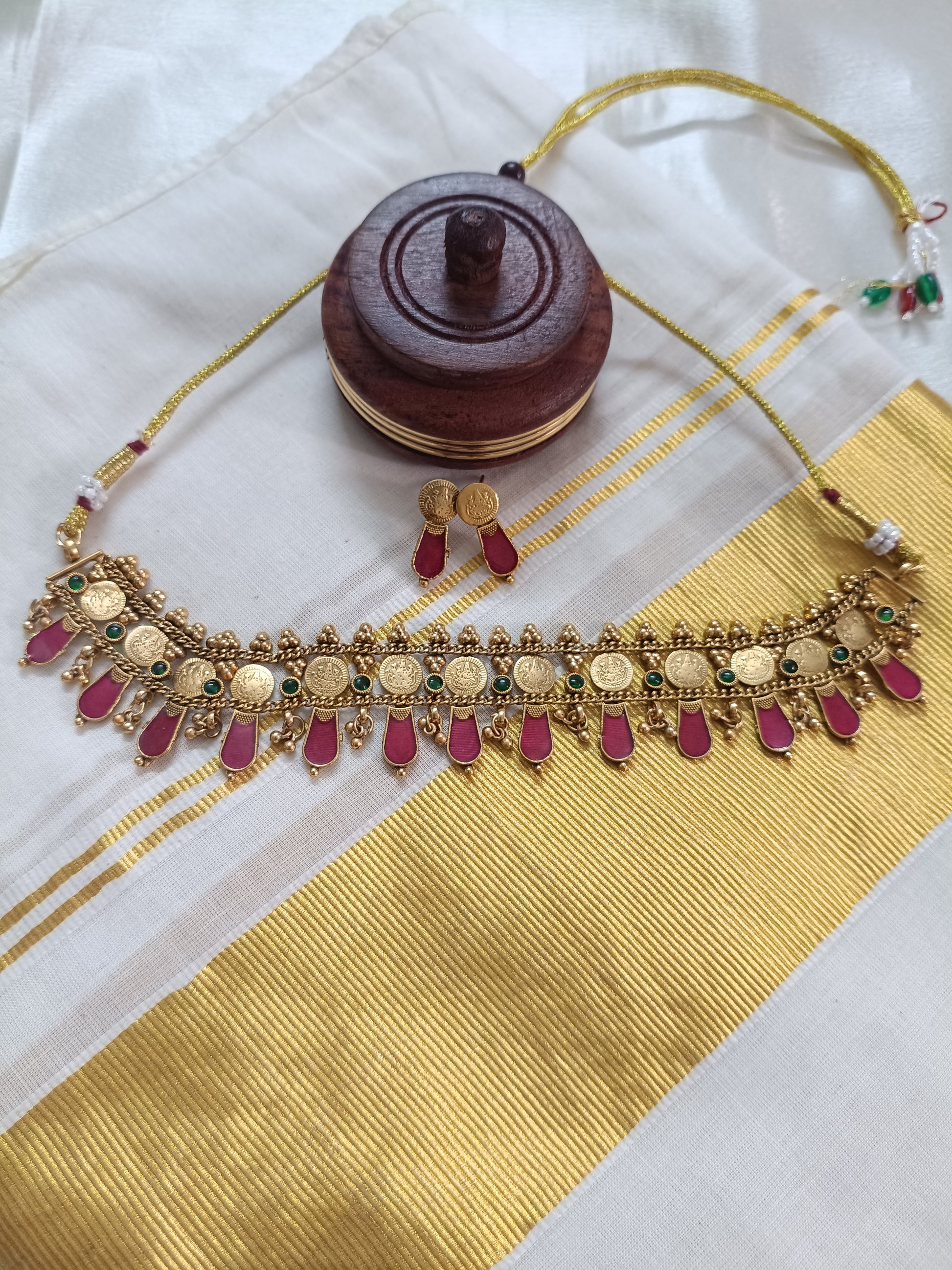 Palakka Coin Choker Set
