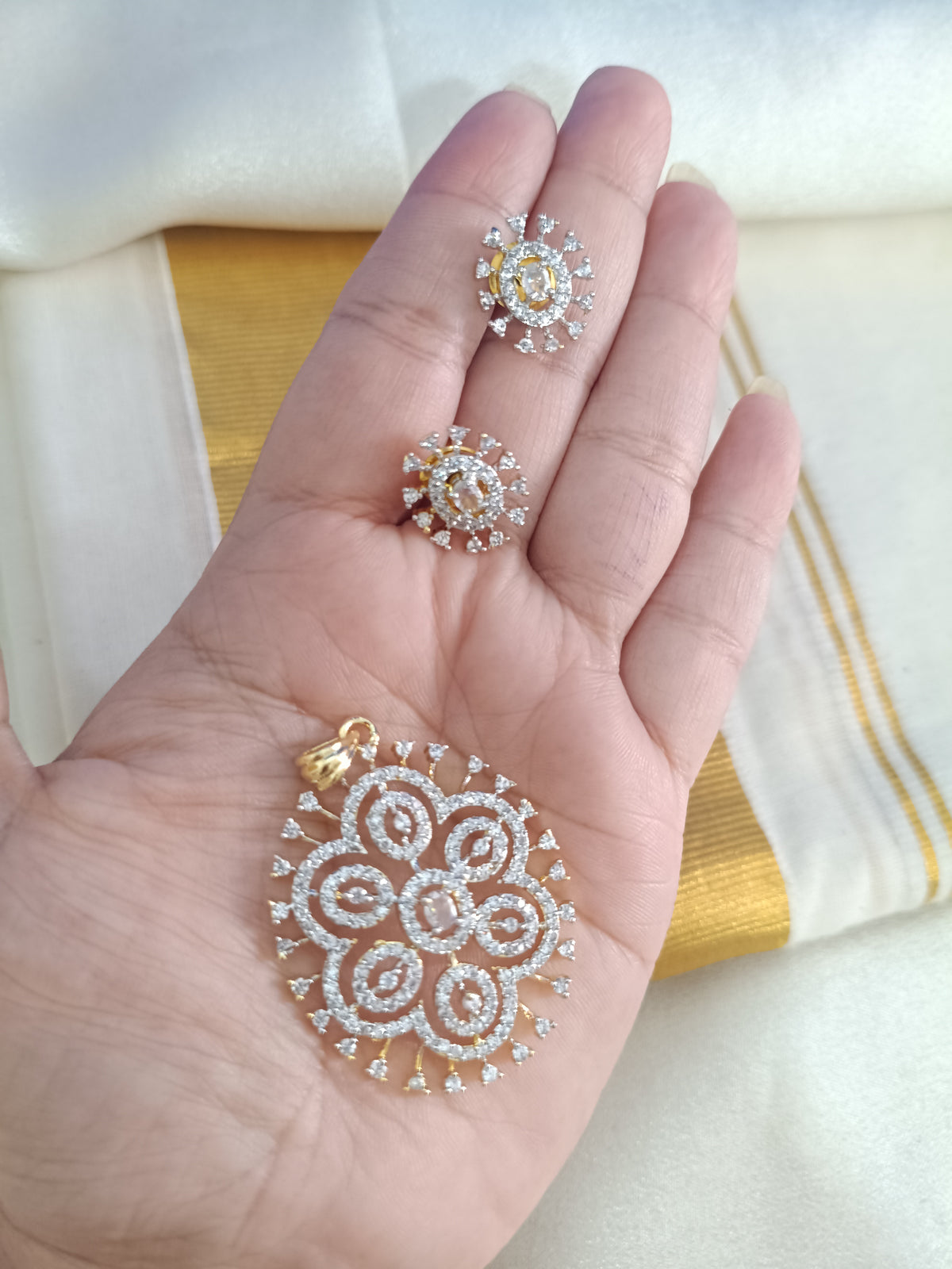 Diamond Replica Pendant Set V3