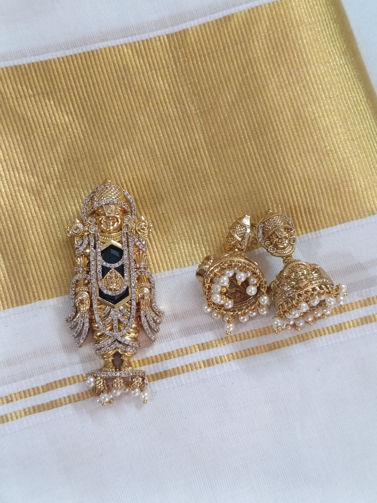 AD Balaji Pendant Earring Set