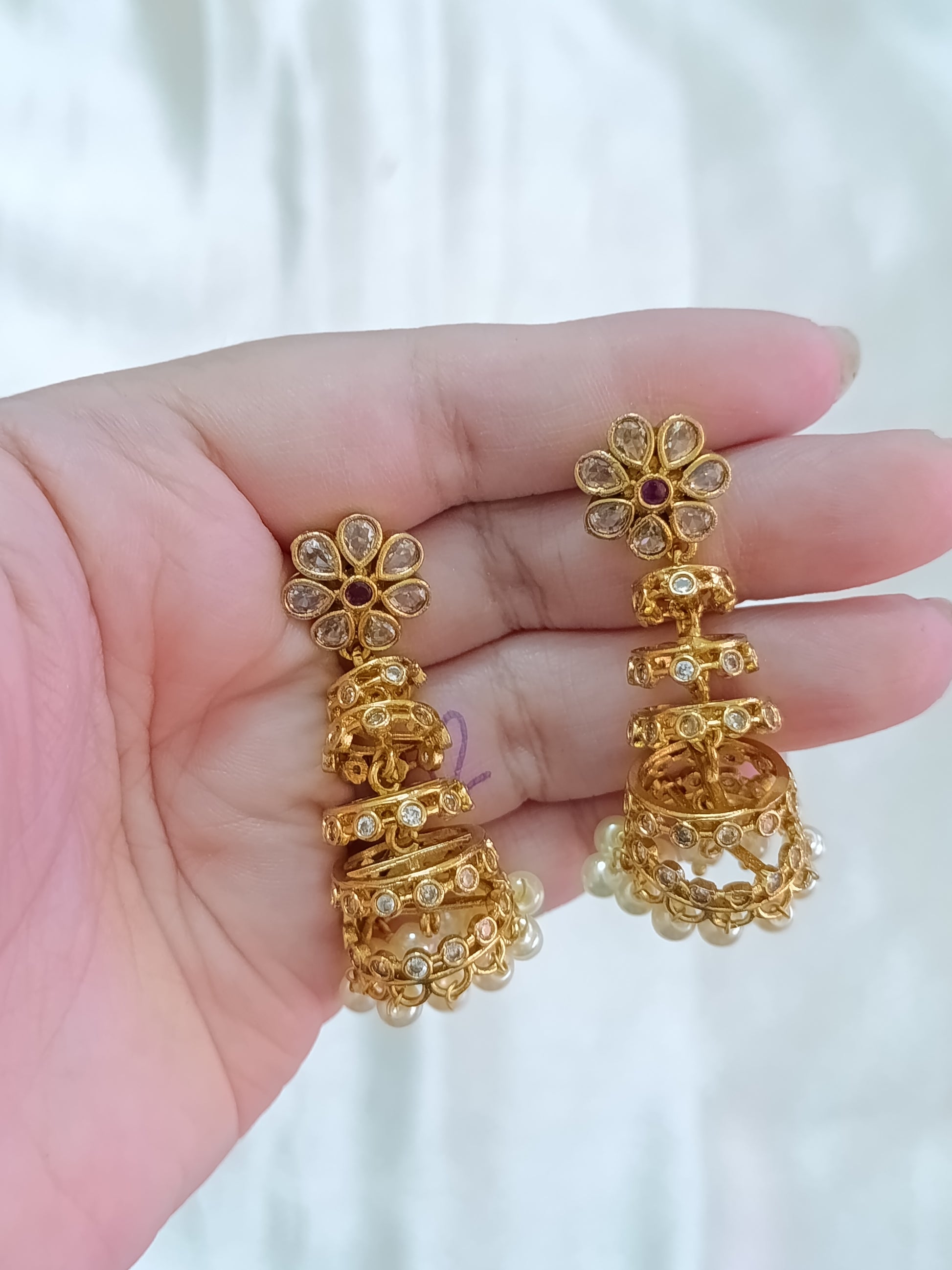 Dancing Jhumka Earring