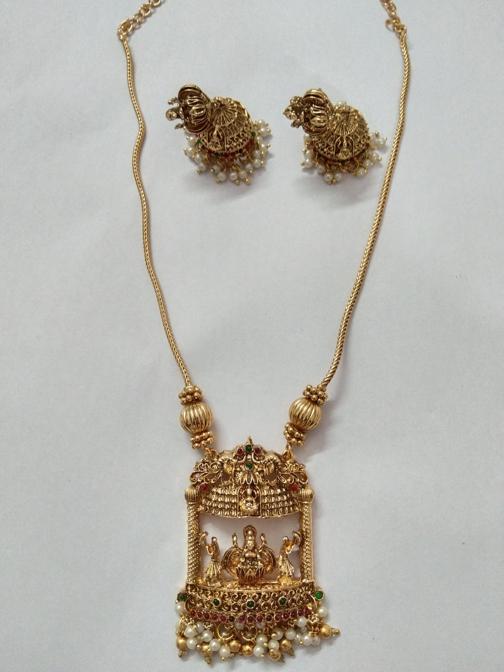 Lakshmi Pendant Necklace Set V9