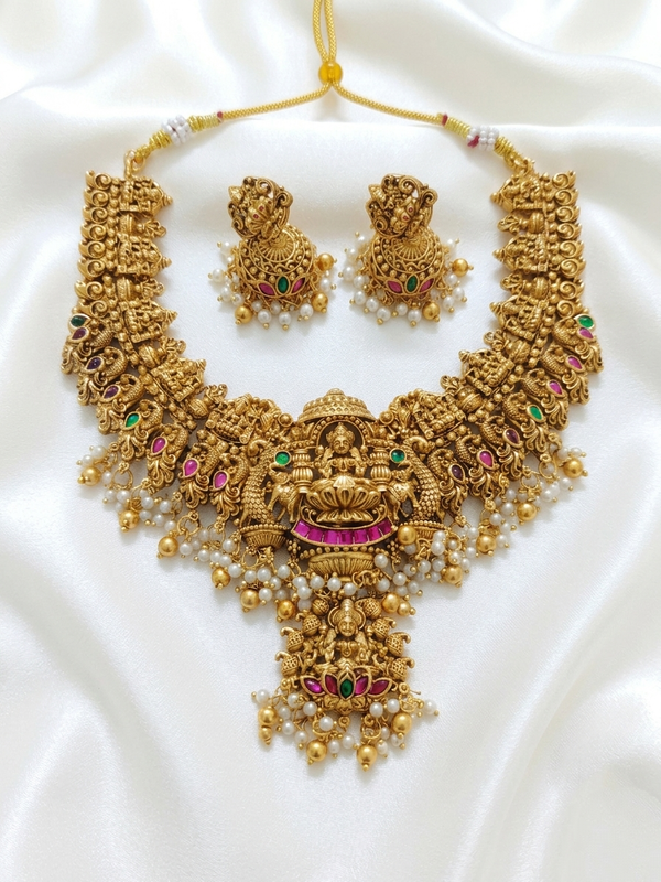 Meenakshi Nagas Necklace Set