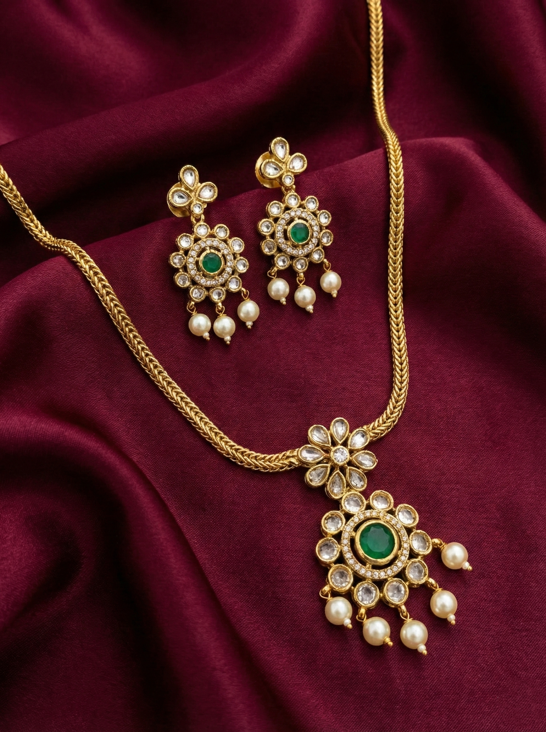 Low Budget Kundan Floral Pendant Necklace Set