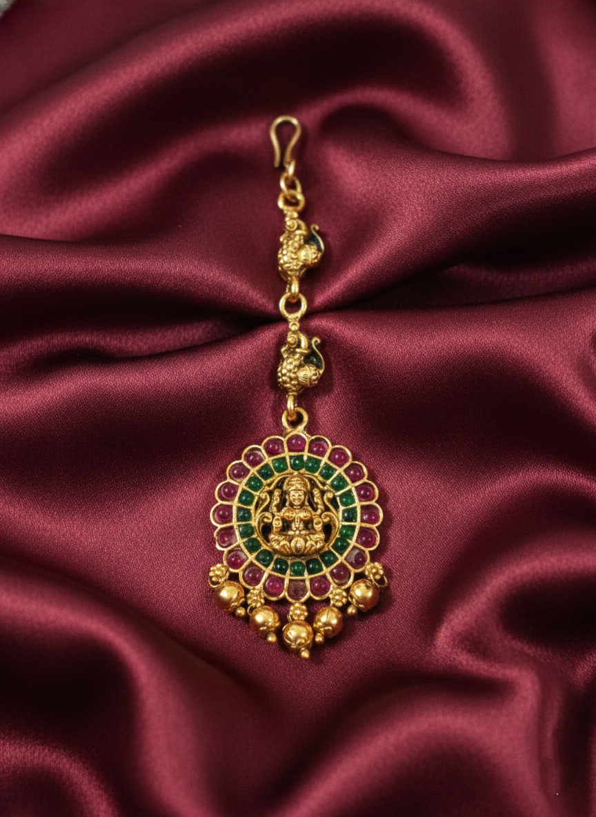 AD Lakshmi Maang Tikka