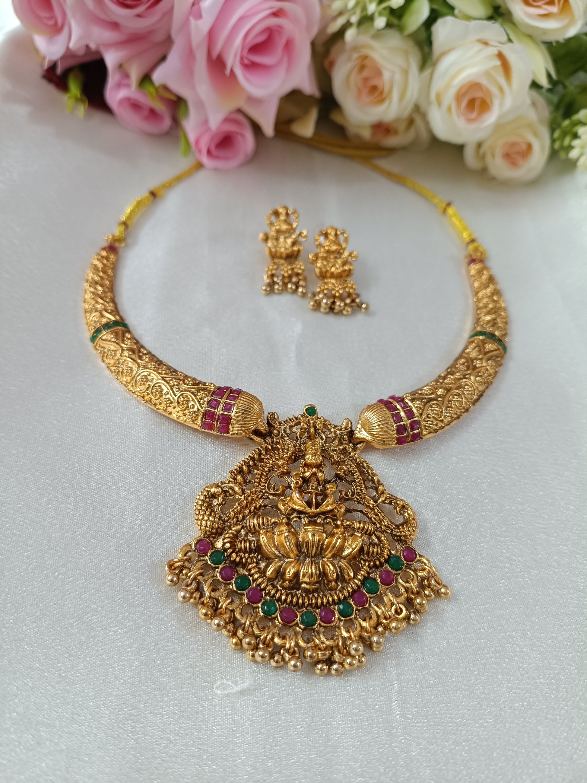 Lakshmi Hasli Necklace Set V2