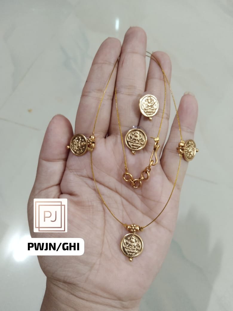 Coin Invisible Neckset