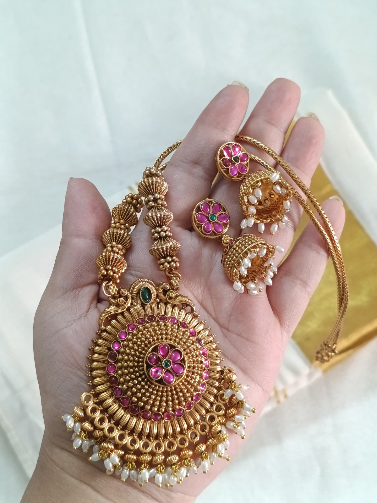 Non Idol Pendant Mid Long Necklace Set V17