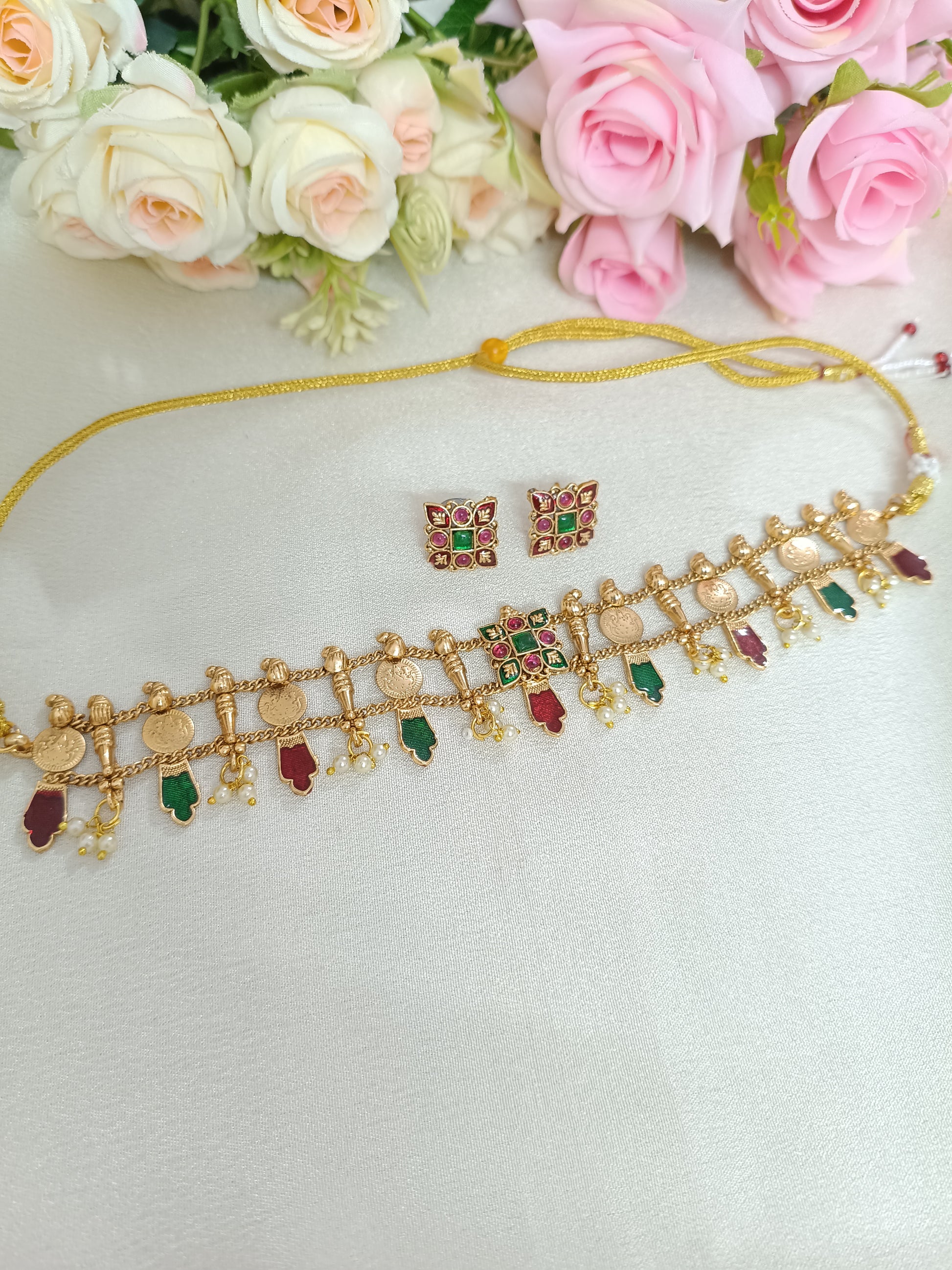 Coin Petal Choker 