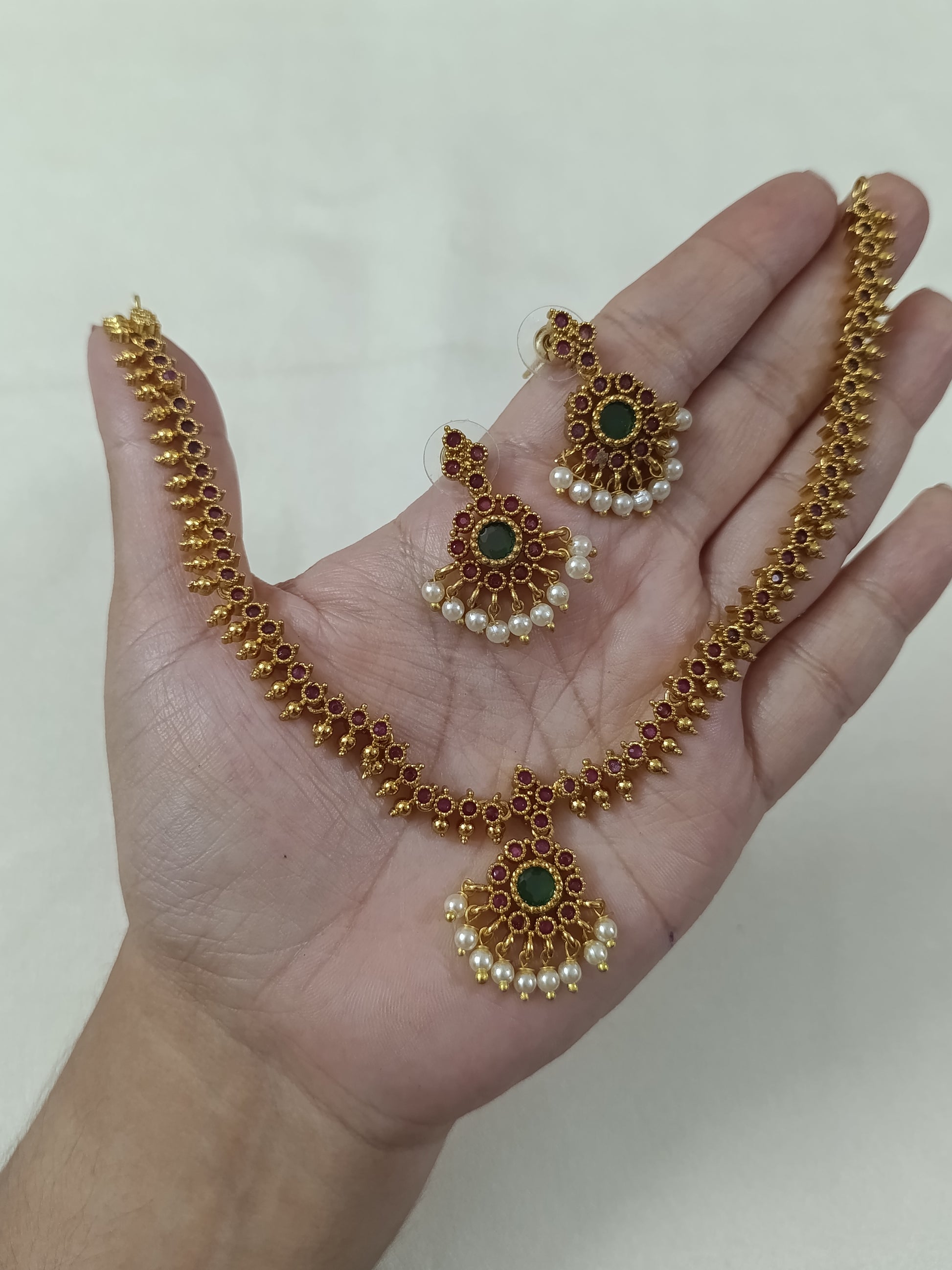 Traditional Kempu Necklace Set
