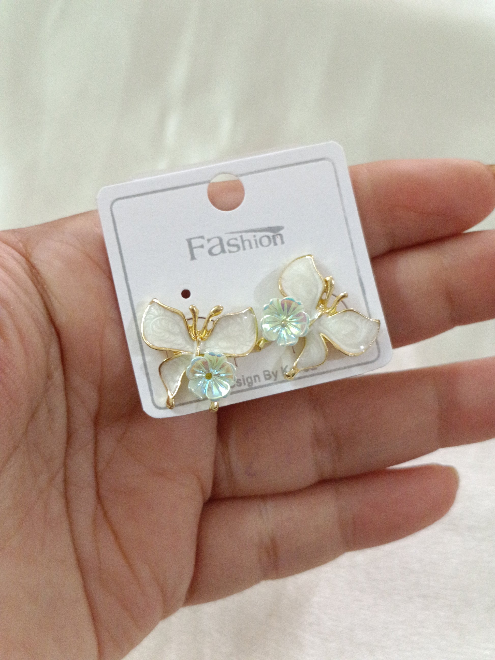 Budget Earring V4