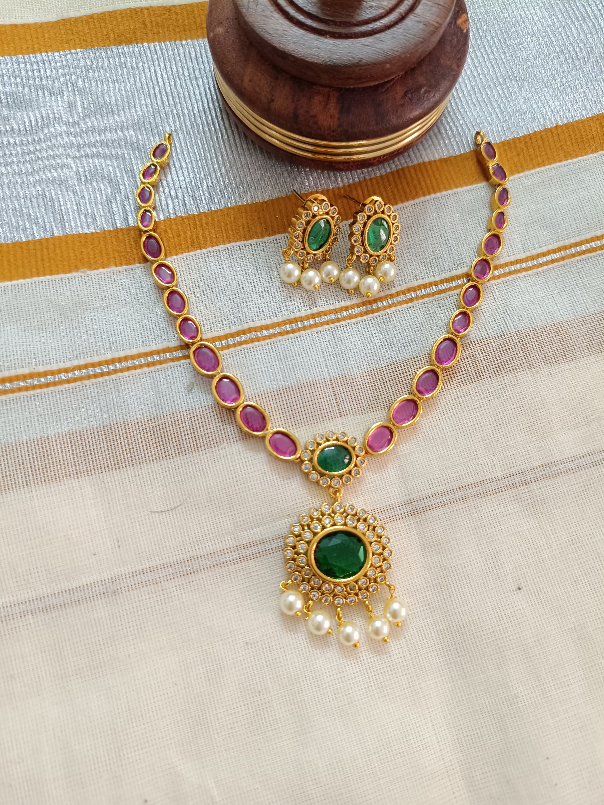 Kemp Attigai Necklace Set