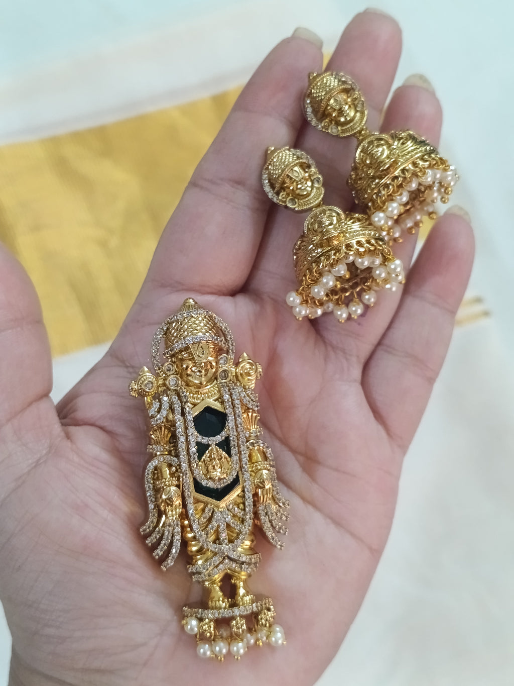 AD Balaji Pendant Earring Set
