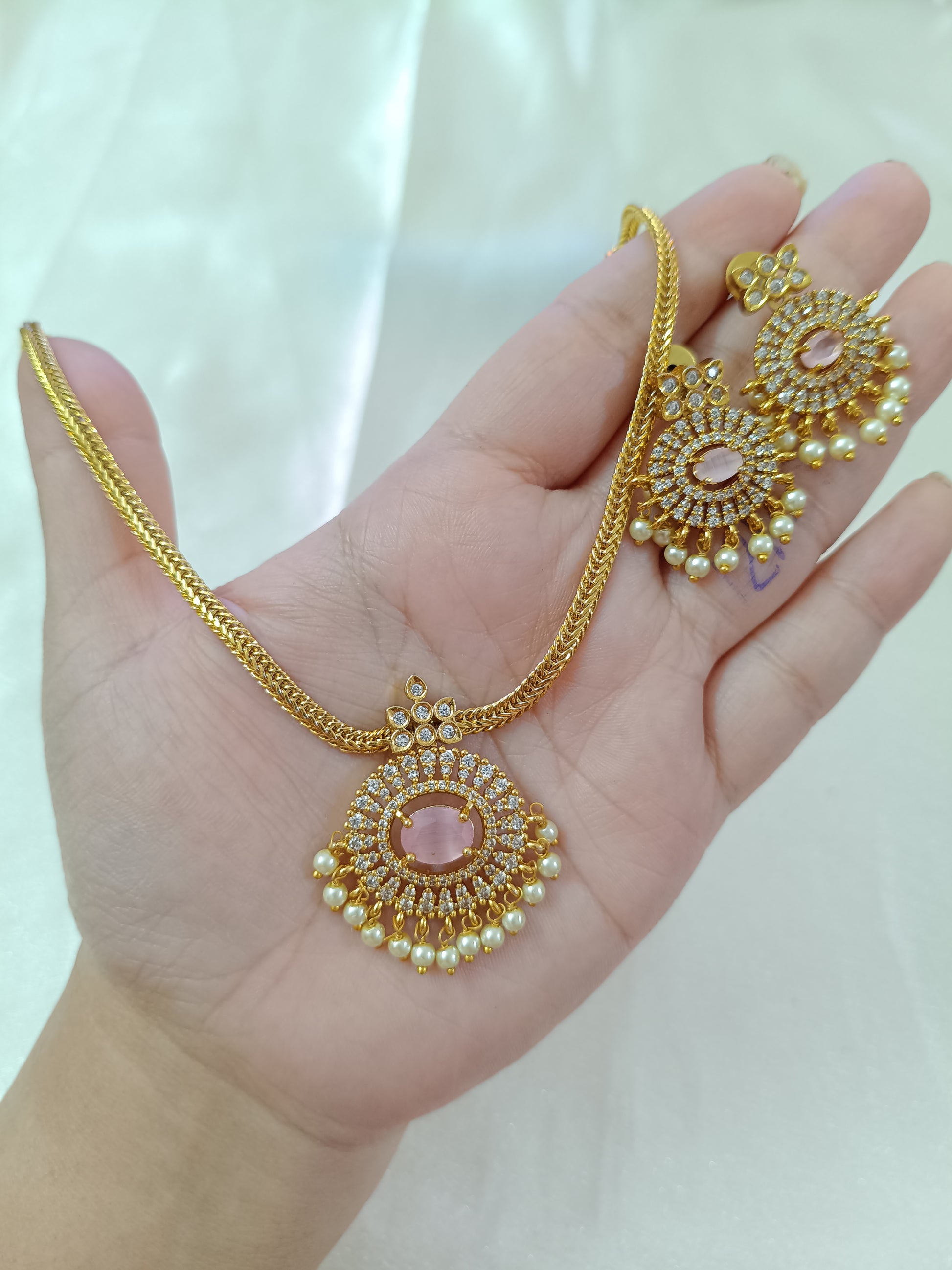 AD Stone Necklace Set V40