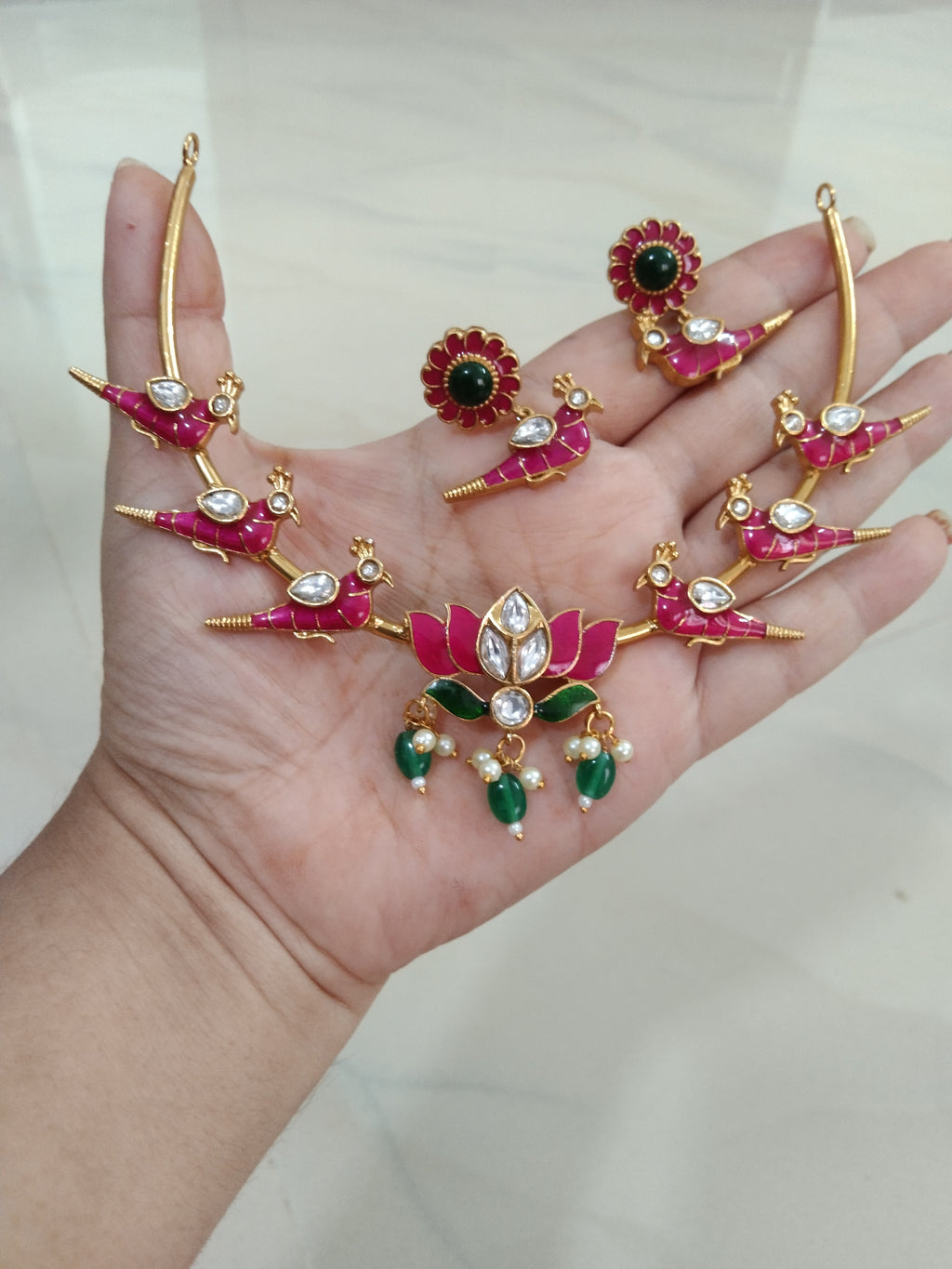 Parrot Lotus Hasli Necklace Set