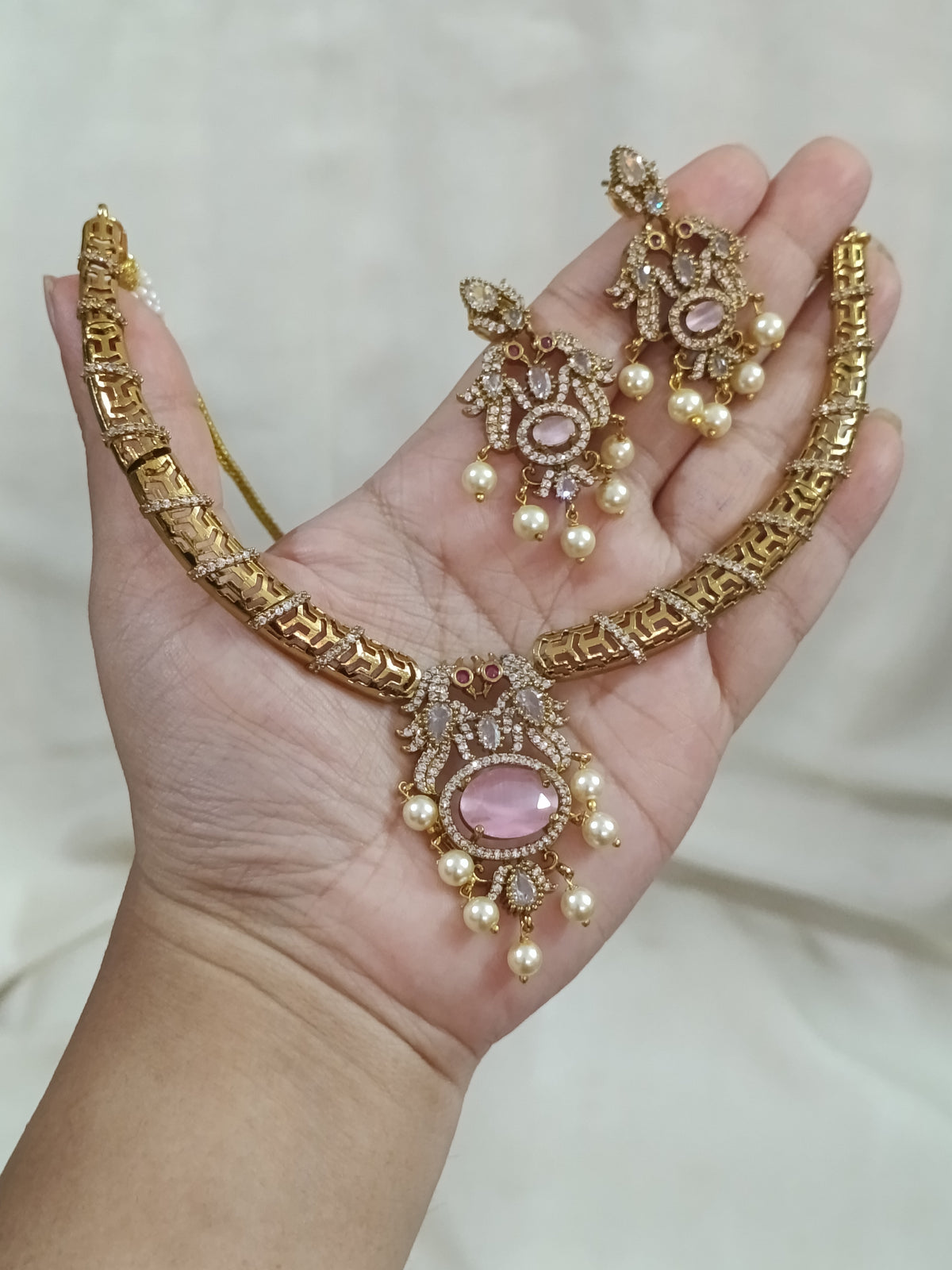 AD Hasli Necklace Set V239