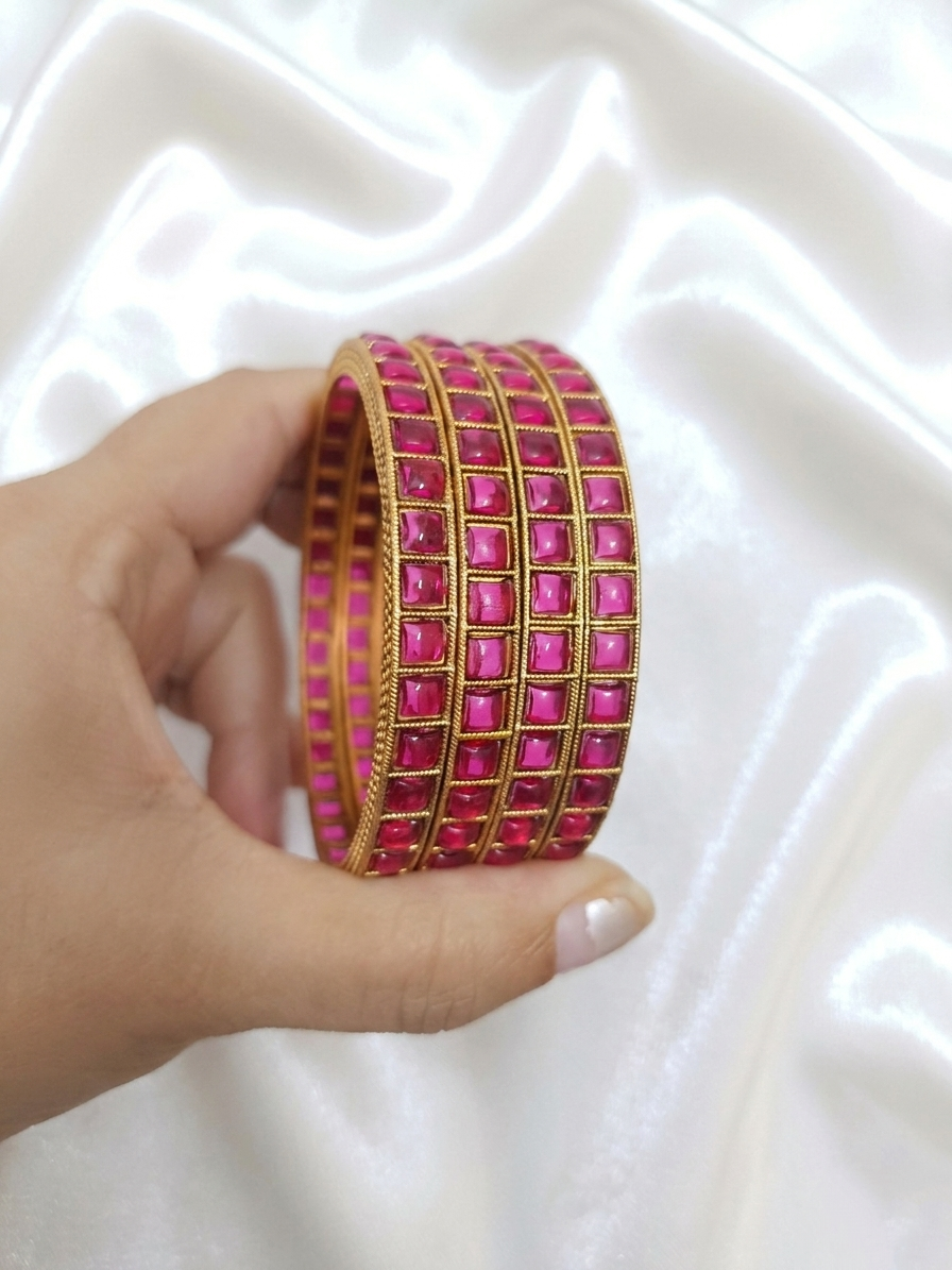 Low Budget Stone Bangle Set of 4