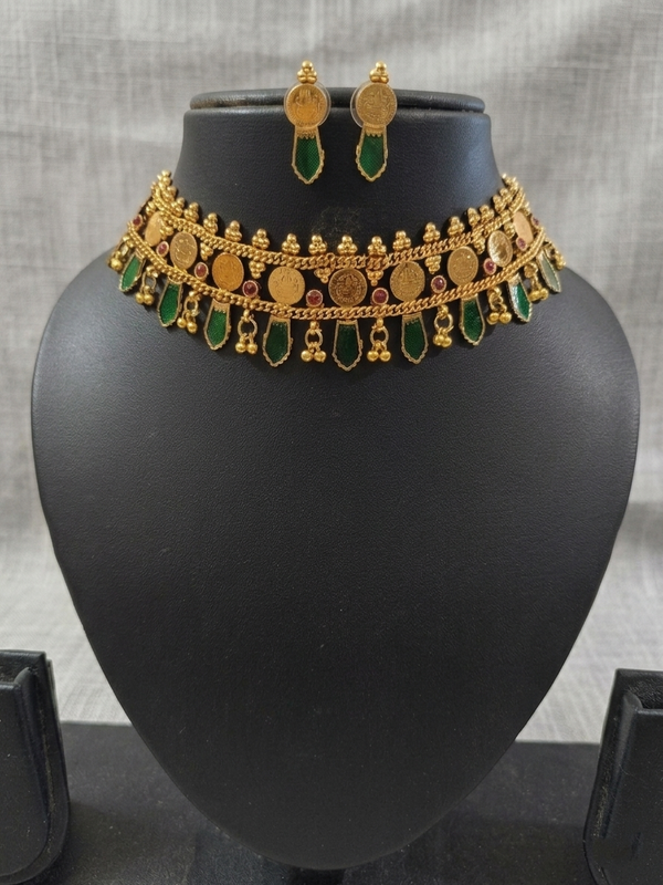 Palakka Coin Choker Set